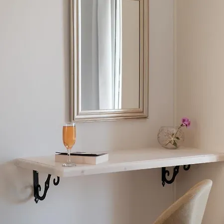 Lena Apartman Szidári