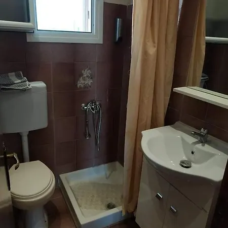 Lena Apartman Szidári