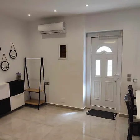 Lena Apartman