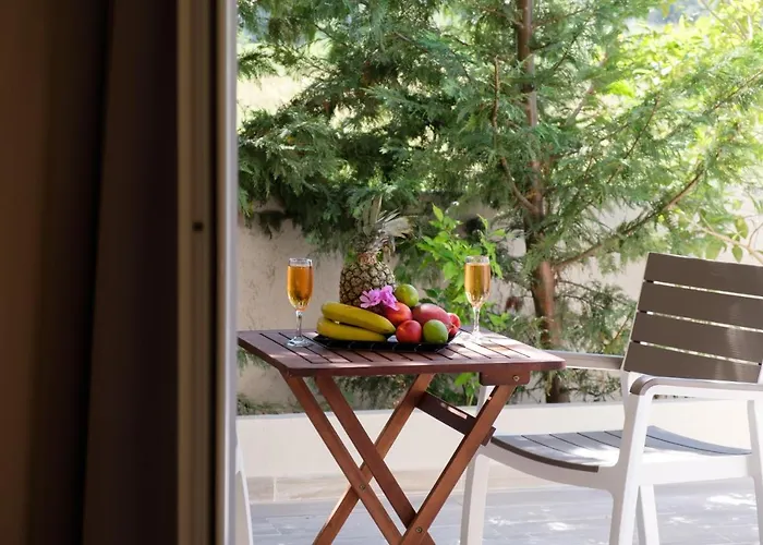 Διαμέρισμα Lena *