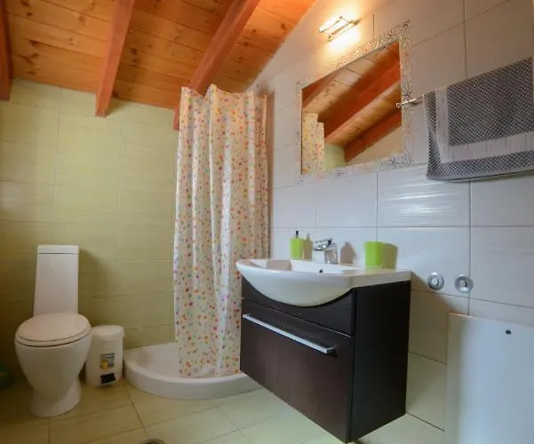 Lena Lägenhet Sidárion